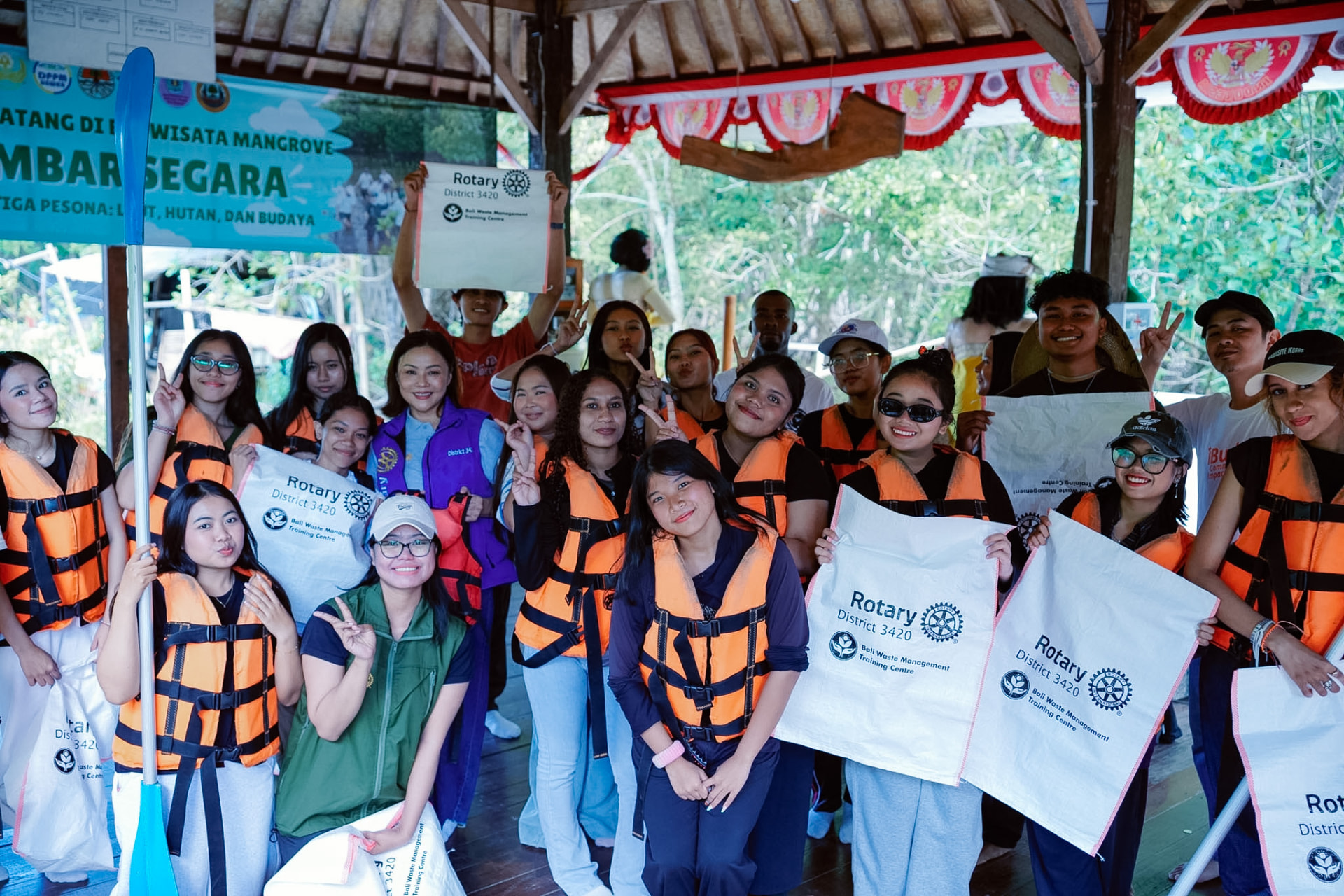 Mangrove Tour & Planting 9